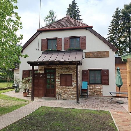 Hotel Hethazpuszta Erdeszlak Isztimér Exterior foto